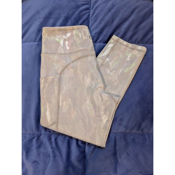 Zyia Active Pants - Zyia Active Light N Tight Leggings Women Iridescent Camo Crop Pocket -‎ Size 6/8